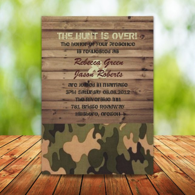 Convites casamento Camuflado no celeiro de madeira rústico  (rustic barn wood western country Camo Wedding Invitation)