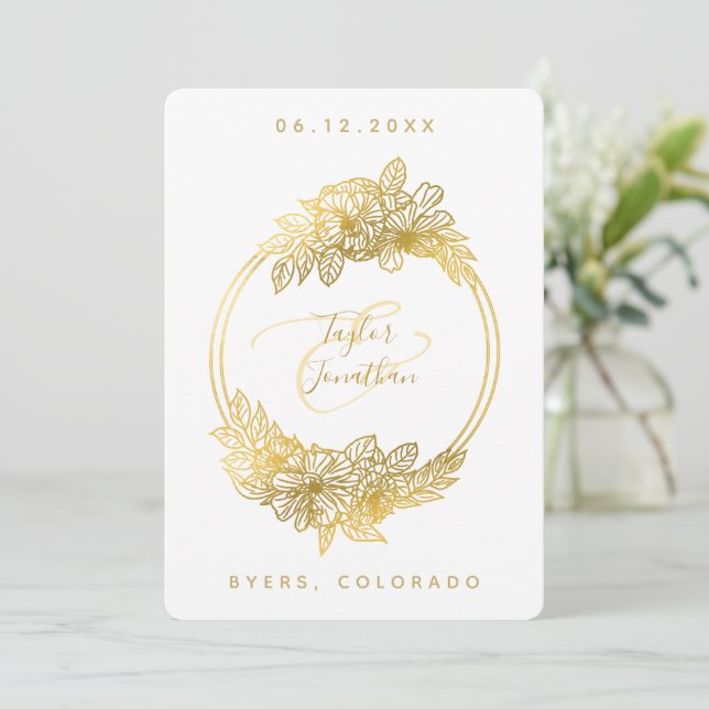 Convites Casamento Chic Dourado de Flores Brancas Elegante  (Em pé/Frente)