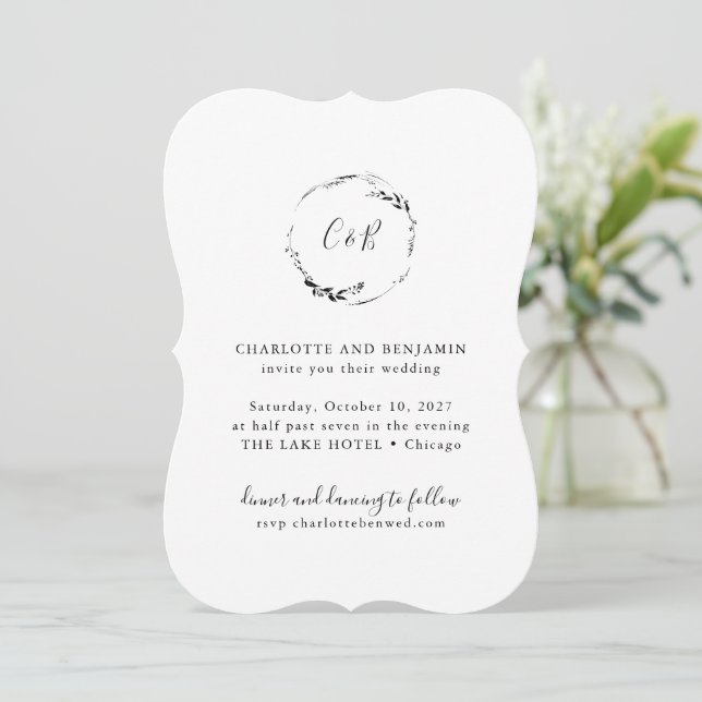 Convites Casamento com Script Branco de Wreath Floral Monog (Em pé/Frente)