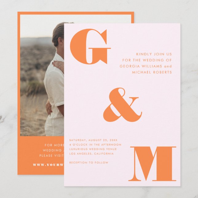 Convites Casamento Cor-de-Rosa Pêssego - Monograma Gigante  (Frente/Verso)