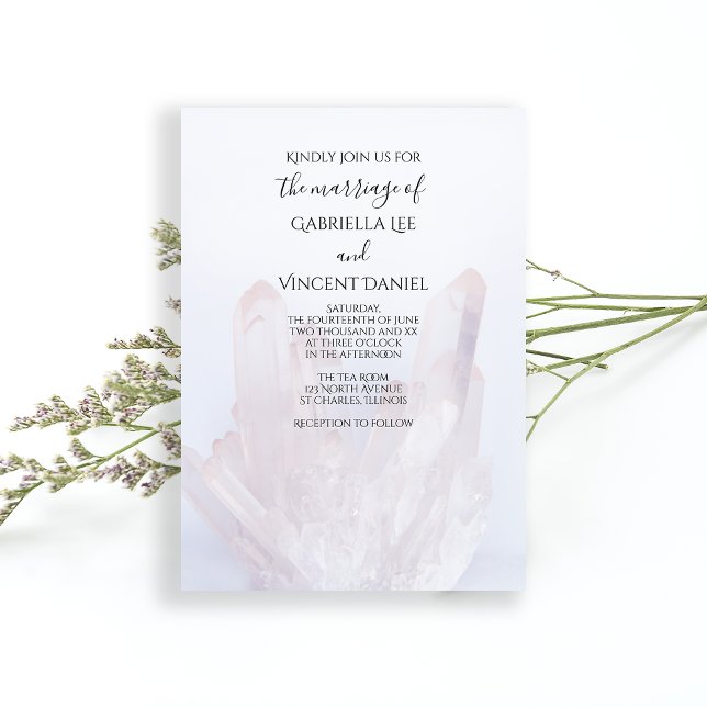 Convites Casamento de Cristais Roxos de Lavanda Leve (Set a zen tone for your marriage with the serene Light Lavender Purple Crystal Wedding Invitation.)