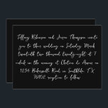 Convites Casamento de Estilo Escrito à Mão Preto e Branco<br><div class="desc">Os detalhes do casamento estão listados em estilo manuscrito,  texto branco. O verso do convite é um preto sólido com texto branco para a data.</div>