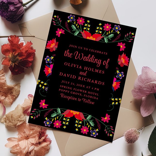 Convites Casamento de Fiesta Mexicana Vermelha e Preta (Red and Black Floral Fiesta Mexicana Wedding Invitation on a table with colorful flowers.)