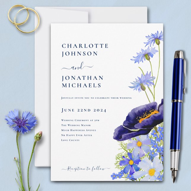 Convites Casamento de Flor Selvagem Azul Moderno (Boho chic blue wildflower wedding invitation with elegant typography script )