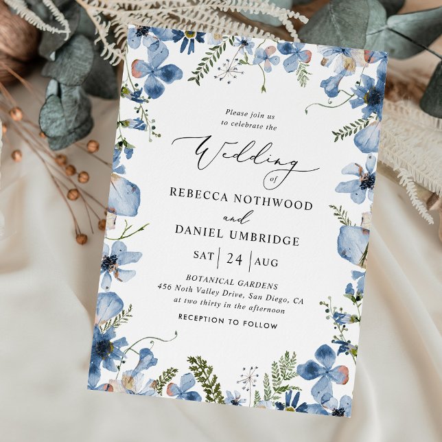 Convites Casamento de Flores Azuis Dusty com Script Moderno (Criador carregado)
