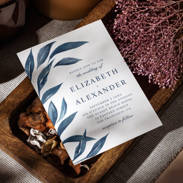 Convites Casamento de folhas florais azuis de marinho imper (Criador carregado)