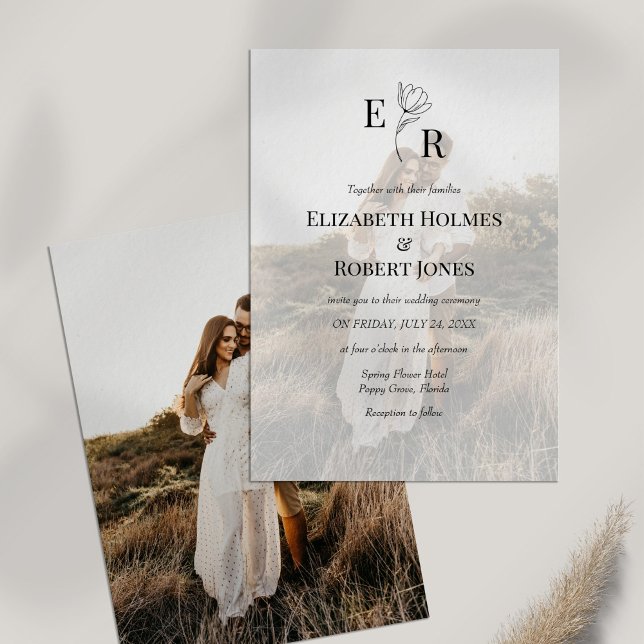 Convites Casamento de Foto Personalizada com Monograma Flor (Boho Elegant Floral Monogram Custom Photo Wedding Invitation on white table with dry wildflower.)