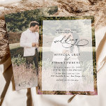 Convites Casamento de Fotografias Dourado Simples de Borda<br><div class="desc">Este elegante Convite de Casamento apresenta um texto de caligrafia de script abrangente,  emparelhado com uma fonte de serifa clássica e sans modernos a preto,  com uma camada de fotos na frente e uma segunda foto no verso com um monograma personalizável. Itens correspondentes disponíveis.</div>