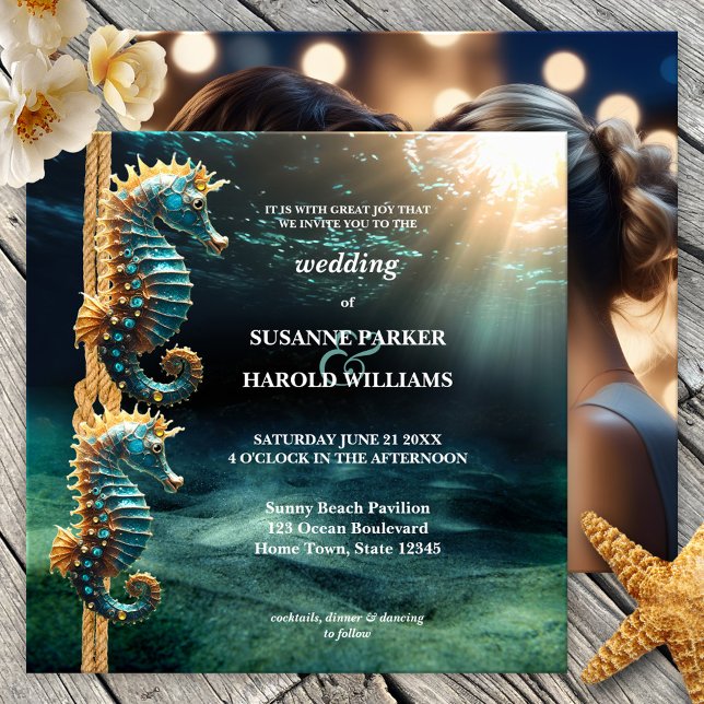 Convites Casamento de Fotografias no Oceano Náutico (Photo wedding invitation featuring two artistic seahorses on a nautical rope with knot in the ocean)