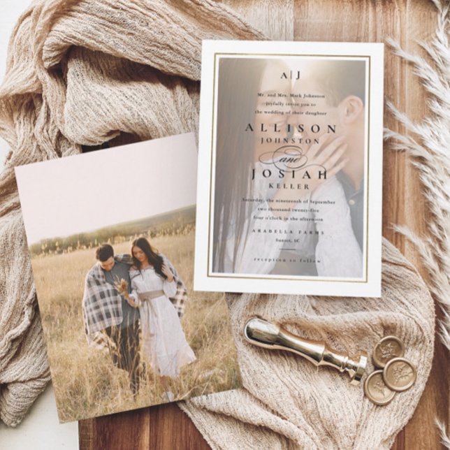 Convites Casamento de Fotos Dourado Elegante Clássico (Elegant photo wedding monogram invitations.)