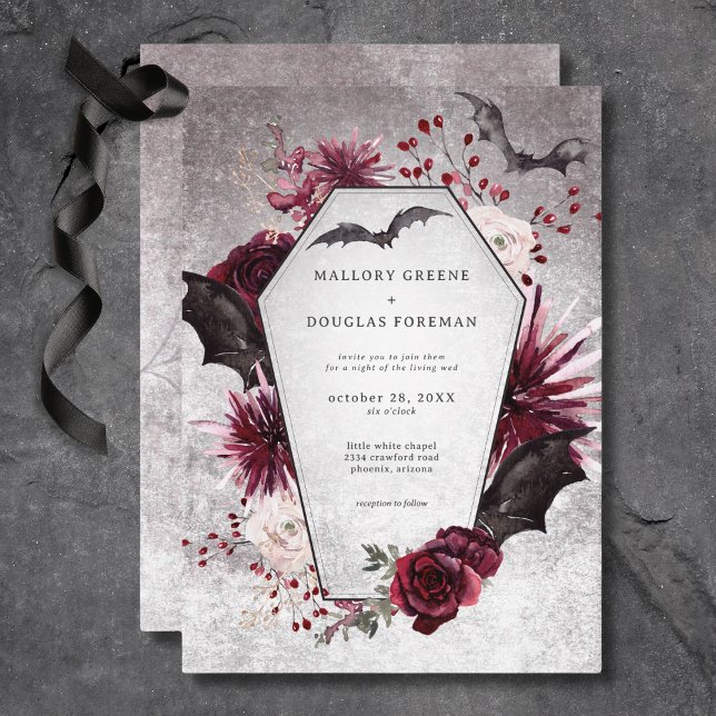 Convites Casamento de Halloween Rustic Black & Burgundy (Rustic Gothic Black & Burgundy Halloween Wedding Invitation)