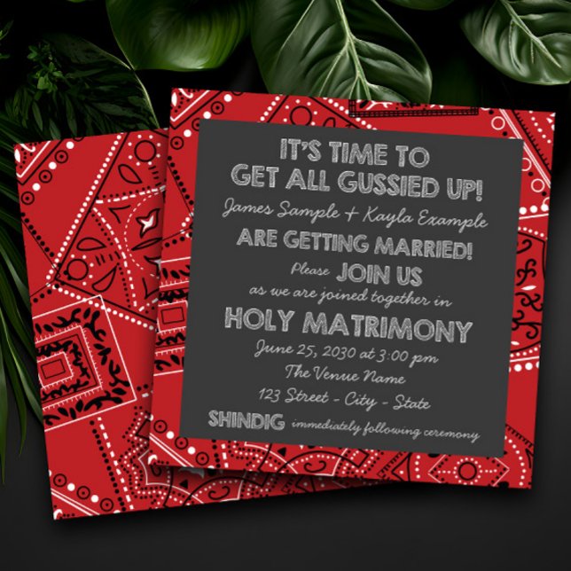 Convites Casamento de Lousa de Giz Rústica com Lenço Vermel (Fun rustic cowboy red bandana wedding invitation. Simply add your details.)