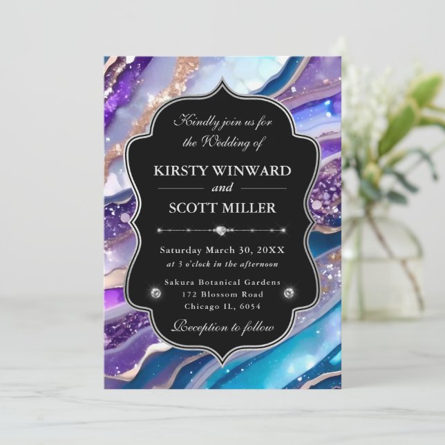 Convites Casamento de Mármore Brilhante Azul Roxo Elegante (Em pé/Frente)