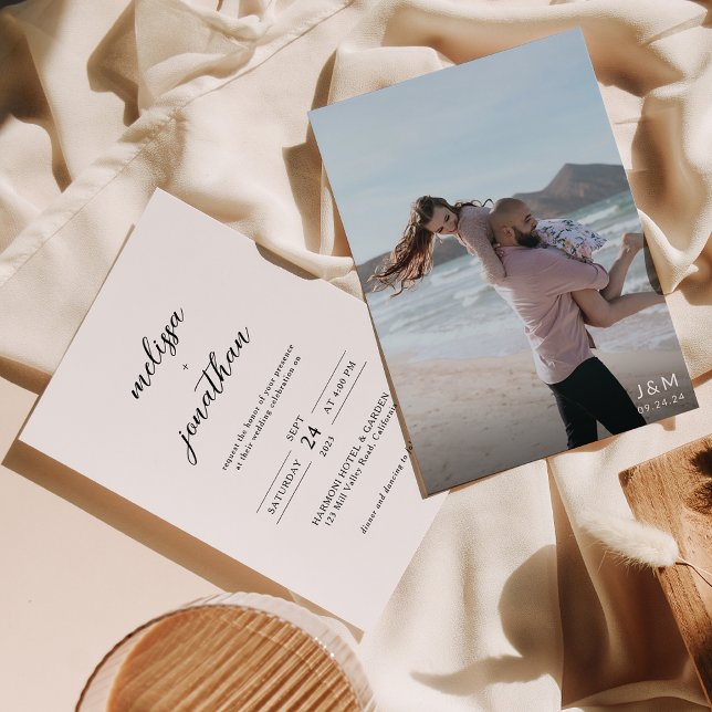 Convites Casamento de Monograma de Fotografia de Script Ele (Criador carregado)