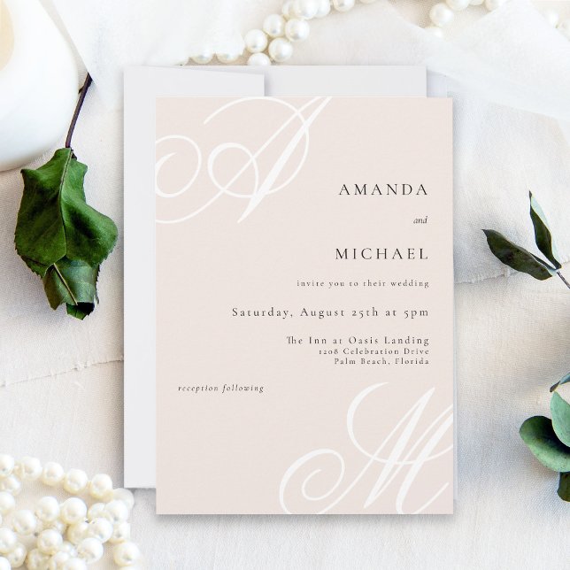 Convites Casamento de Monograma Mínimo Elegante Moderno e R (Soft and feline, this simple minimalist wedding invitation has the bride and groom's monograms.)