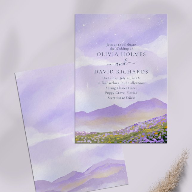 Convites Casamento de Paisagem Lilac (Whimsical Lilac Night Landscape Wedding Invitation on lilac table.)