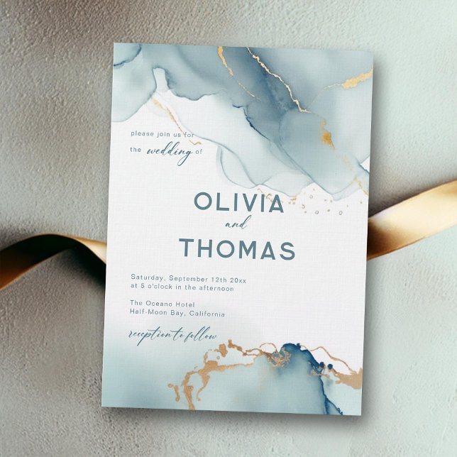 Convites Casamento de Praia Boêmia Elegante Azul Moderno (dusty blue beach wedding invitation modern elegant bohemian romantic teal gold calligraphy boho chic)