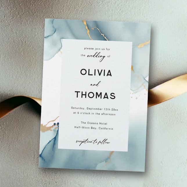 Convites Casamento de Praias de Moldura Azul Moderno (dusty blue beach wedding invitation modern simple frame elegant bohemian romantic gold waves classy)