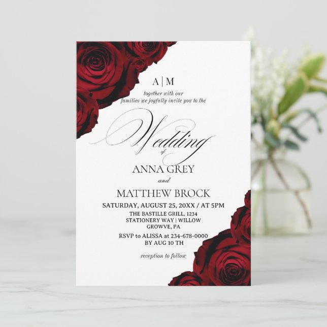 Convites Casamento de Rosas Vermelhas Românticas e Elegante (Em pé/Frente)