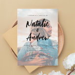 Convites Casamento de Script Minimalista Simples de Sobrepo<br><div class="desc">Um simples e casual convite de casamento elegante,  com uma camada de fotos do casal e uma letra minimalista de tipografia dos detalhes do casamento.</div>