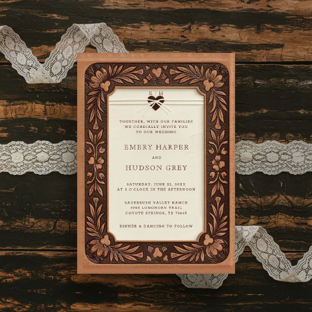 Convites Casamento de Suecas Ocidentais com Couro Arruinado (rustic country wedding invitation western cowboy tooled leather sweethearts elegant barn ranch)