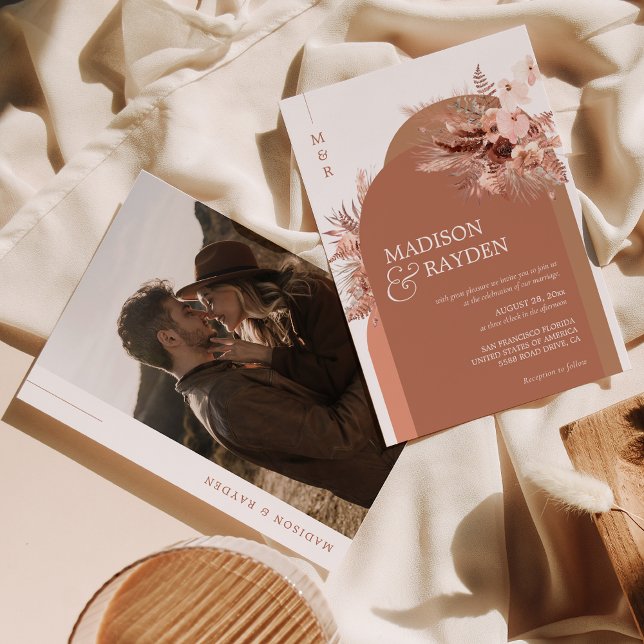 Convites Casamento de Terracotta do Arco Moderno Boho Pampa (Criador carregado)