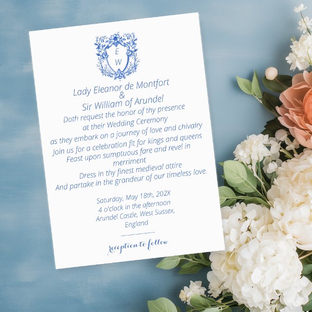Convites Casamento do Monograma de Paixão Azul Elegante Lin (Elegant blue and white crest initials wedding invitation)