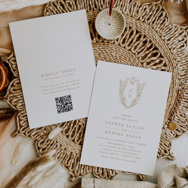 Convites Casamento Dourado de Classe Floral Branca com Códi (DAPHNE QR Code Gold White Floral Classy Wedding Invitation)