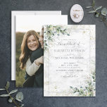 Convites Casamento Dourado de Fotografia Dusty Botanical Gr<br><div class="desc">Crie o convite perfeito para o casamento com esta tenda azul-eucalipto botânica e design de água verde-verde-azul-tenra, com um fundo de mármore carrera falso, tipografia de guião com letra de mão e pó de ouro falso. A parte de trás do convite apresenta a sua fotografia de noivado favorita. Entre em...</div>