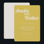 Convites Casamento Dourado de Vintage de Retro Delight<br><div class="desc">Apresentando nosso design de convite para casamento "Retro Delight", onde a simplicidade encontra charme de vintage. Esta design é uma mistura harmoniosa de minimalismo moderno e elementos nostálgicos, criando uma experiência visual única para o seu dia especial. O design apresenta um ouro vintage que traz um pop de cor vibrante,...</div>