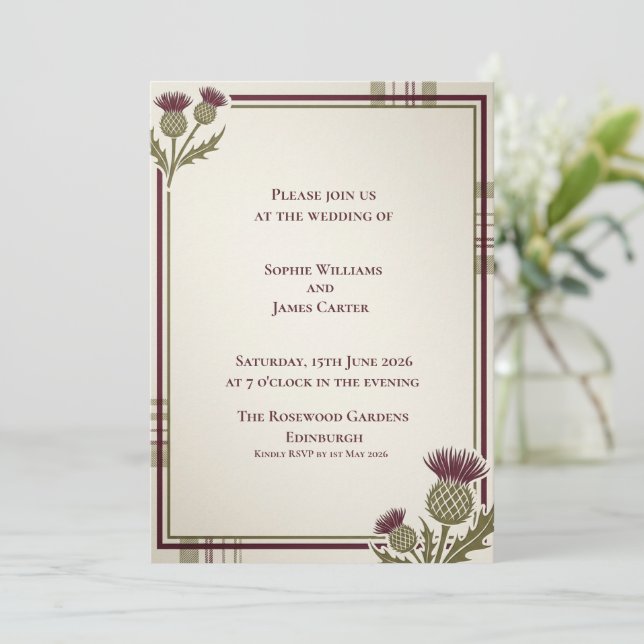 Convites Casamento Escocês com Canto de Cardo Xadrez Roxo (Em pé/Frente)