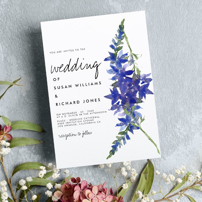 Convites Casamento floral azul roxo guiado e manuscrito (Handwritten script purple blue floral wedding )