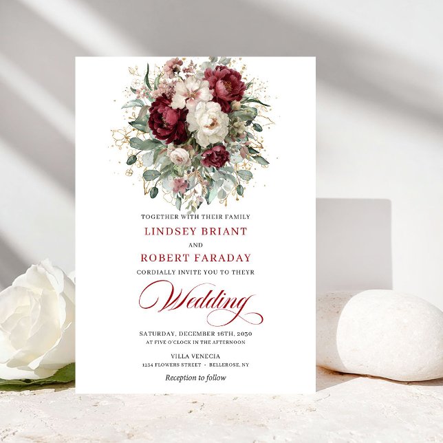 Convites Casamento Floral Branco Borgonha Rústico Eucalipto (Rustic Burgundy White Floral Eucalyptus Gold Wedding Invite)