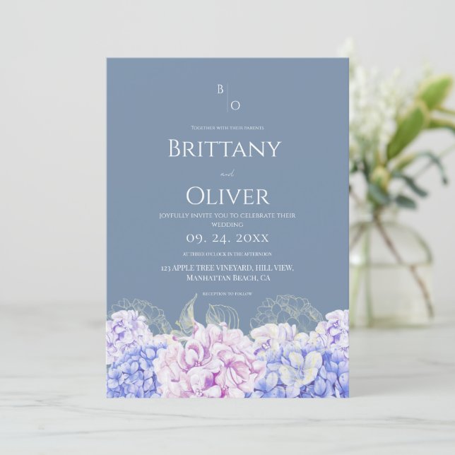 Convites Casamento Floral Branco e Azul Empoeirado Moderno (Em pé/Frente)
