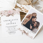 Convites Casamento Floral de Boho Marrom-Rosa Moderno<br><div class="desc">Convocação Floral de Boho Marrom-rosa moderno com Photo Rustic, mas com um convite de casamento boêmico, rosa e castanho moderno com um adorável arranjo floral com grama pampas e folhas de palma. Este design também apresenta a foto do casal e informações adicionais na parte traseira. Este convite para o casamento...</div>