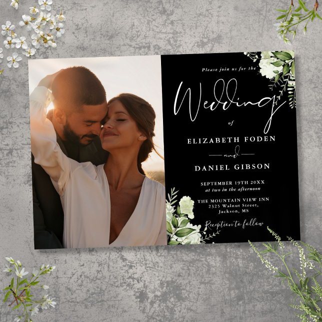 Convites Casamento Floral de Verde com Foto Preto e Branco (Black And White Greenery Floral Photo Wedding Invitation)