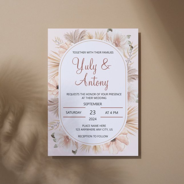 Convites Casamento Floral Fronteira Boho Pampas Grama (Boho floral wedding invitation featuring a rustic pampas grass and botanical greenery frame.)