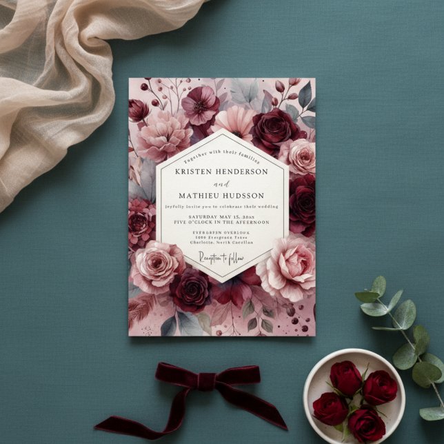 Convites Casamento Floral Romântico Borgonha Sombrio (Criador carregado)