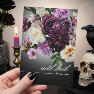 Convites Casamento Floral Roxo Romântico e Sombrio à Meia-N