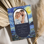 Convites Casamento Fotográfico de Vincent Van Gogh Starry N<br><div class="desc">Um convite de casamento moderno e elegante,  com a pintura de Vincent Van Gogh Starry Night e sua foto personalizada.</div>