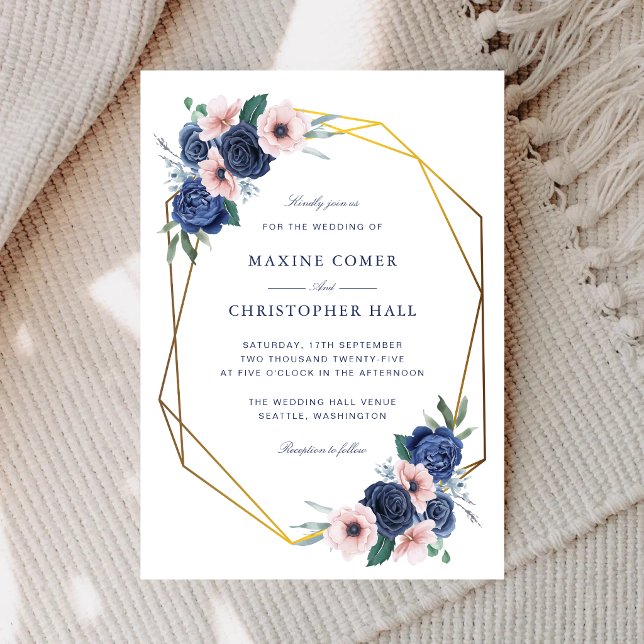 Convites Casamento Geométrico Floral Azul Marinho e Bege (Navy blue and blush floral wedding invitation creates a romantic first impression.)