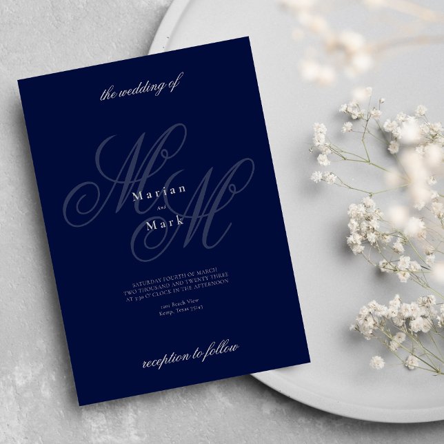 Convites Casamento inicial do monograma azul marinho pratea (Elegant silver navy blue monogram initials wedding )