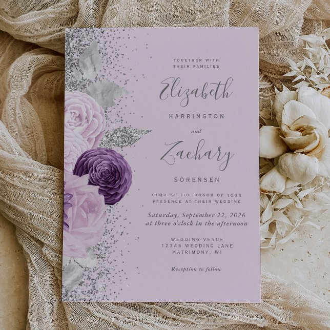Convites Casamento Lilac De Prata Roxo Floral (An elegant choice for a wedding with a purple or lilac and silver color palette.)