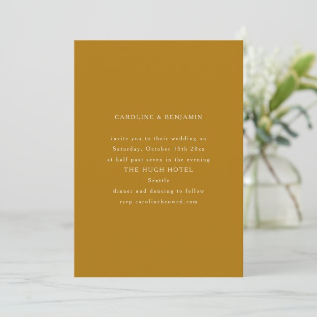 Convites Casamento Minimalista Clássico Serif Ouro Mostarda (Em pé/Frente)