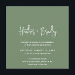 Convites Casamento Moderno de Sage Verde Minimalista<br><div class="desc">Convite de casamento quadrado moderno com um simples design com seus nomes em uma tipografia de script elegante e seus detalhes de evento em uma fonte minimalista sans serif. Todos os elementos de design estão em branco sobre um fundo verde de sábio profundo. Este convite de casamento chic funciona bem...</div>