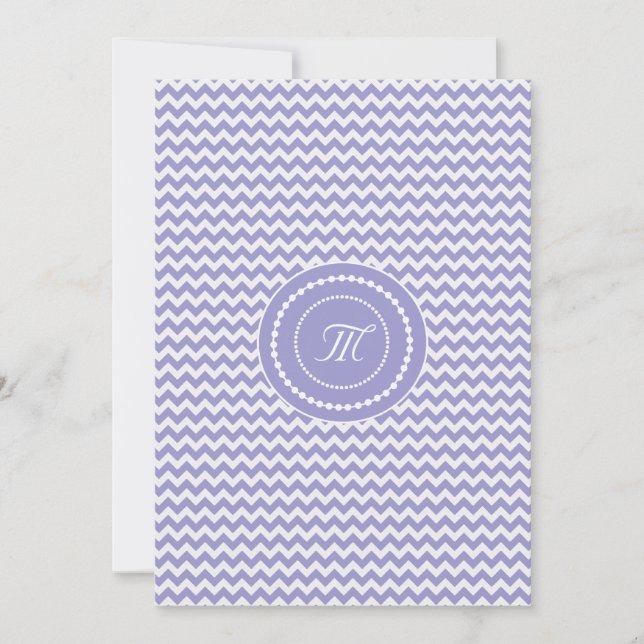 Convites Casamento Monogramado com Chevron Branco e Lavanda (Frente)