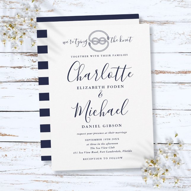 Convites Casamento Náutico do Casando de Script Azul marinh (Navy Blue Script Tying The Knot Nautical Wedding Invitation)