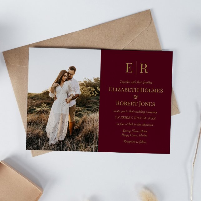 Convites Casamento Personalizado De Fotografia Do Monograma (Elegant Burgundy Monogram Custom Photo Wedding Invitation on neutral boho table.)