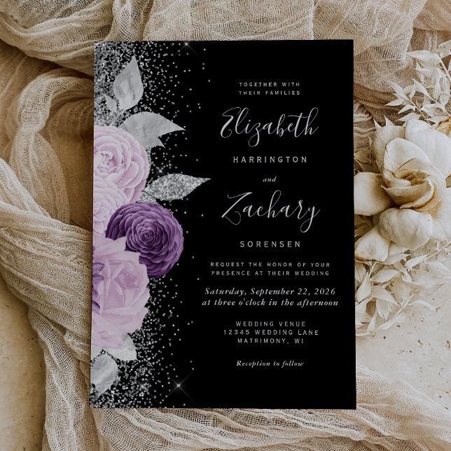Convites Casamento Preto Brilho Prata Roxo Floral (An elegant choice for a wedding with a purple, silver and black color palette.)