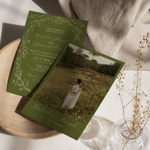 Convites Casamento Romântico com Flores em Verde Oliva e Es